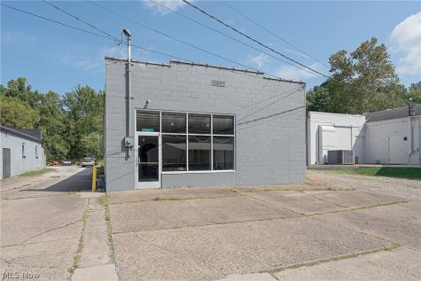 1340 Colegate Drive Marietta OH 45750