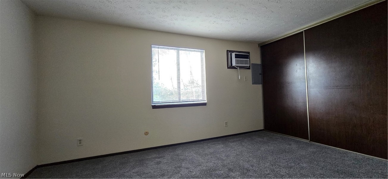 888 Rosamond Avenue Akron OH 44307