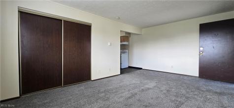 888 Rosamond Avenue Akron OH 44307