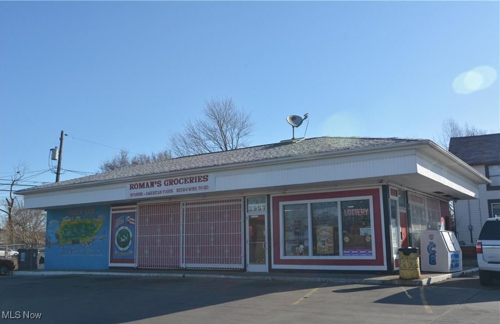 2957 Pearl Avenue Lorain OH 44055