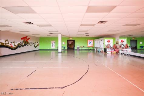 2052 Romig Road Akron OH 44320