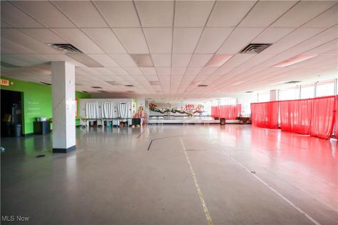 2052 Romig Road Akron OH 44320