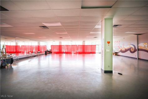 2052 Romig Road Akron OH 44320