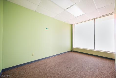 2052 Romig Road Akron OH 44320