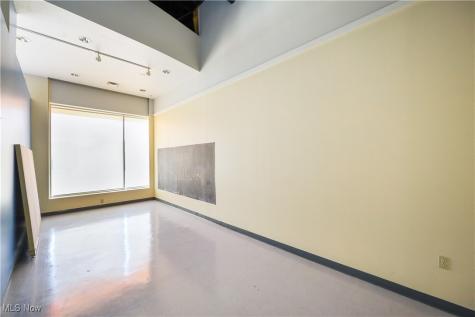 2052 Romig Road Akron OH 44320