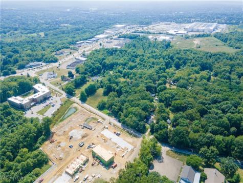 2052 Romig Road Akron OH 44320