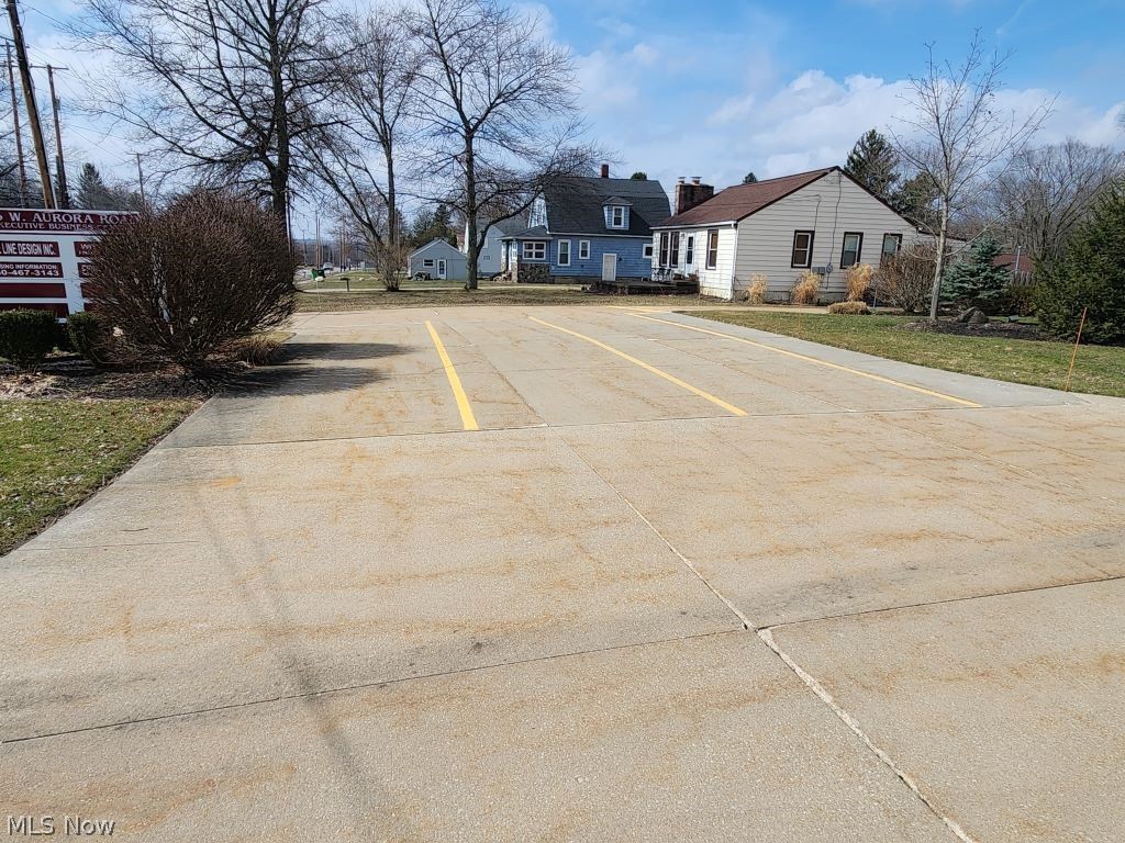 115 W Aurora Road Northfield Center OH 44067