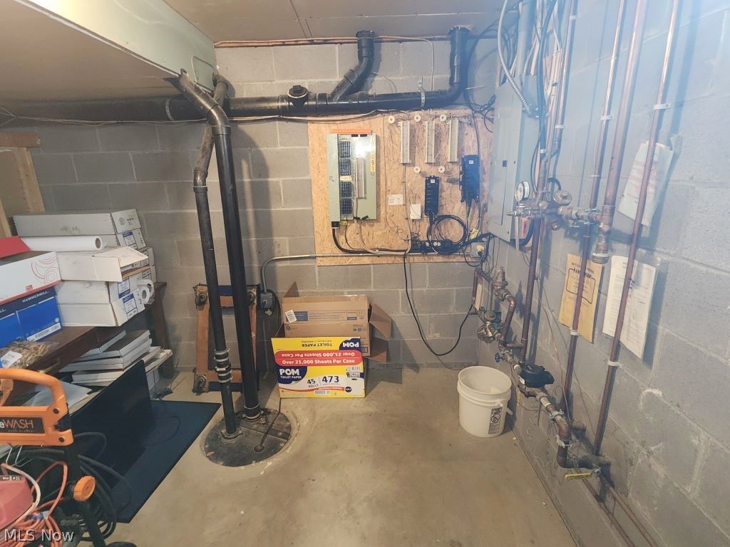 115 W Aurora Road Northfield Center OH 44067