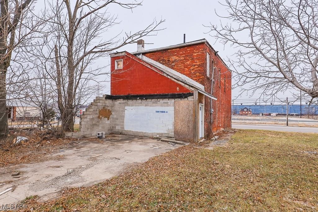 2104 E 28th Street Lorain OH 44055