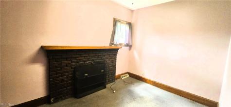 229 5th Street Elyria OH 44035