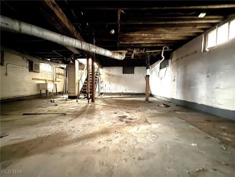 3833 E 144th Street Cleveland OH 44128