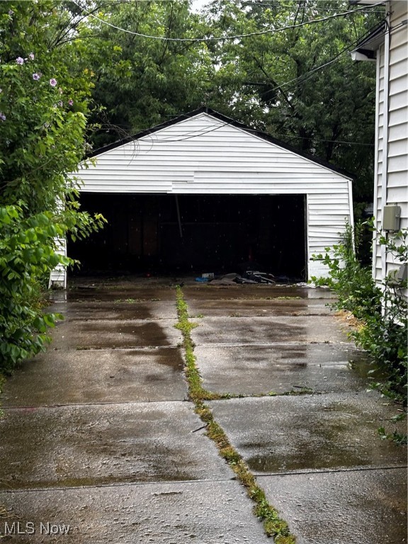 3833 E 144th Street Cleveland OH 44128