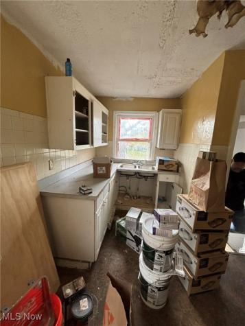 3833 E 144th Street Cleveland OH 44128