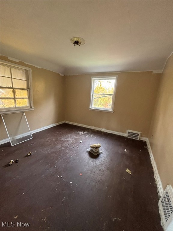 3833 E 144th Street Cleveland OH 44128