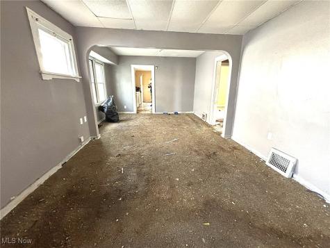 3833 E 144th Street Cleveland OH 44128