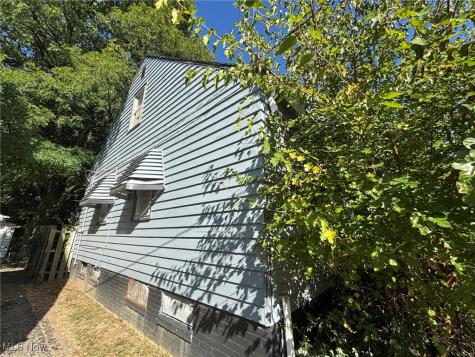 3833 E 144th Street Cleveland OH 44128