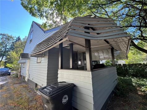 3833 E 144th Street Cleveland OH 44128