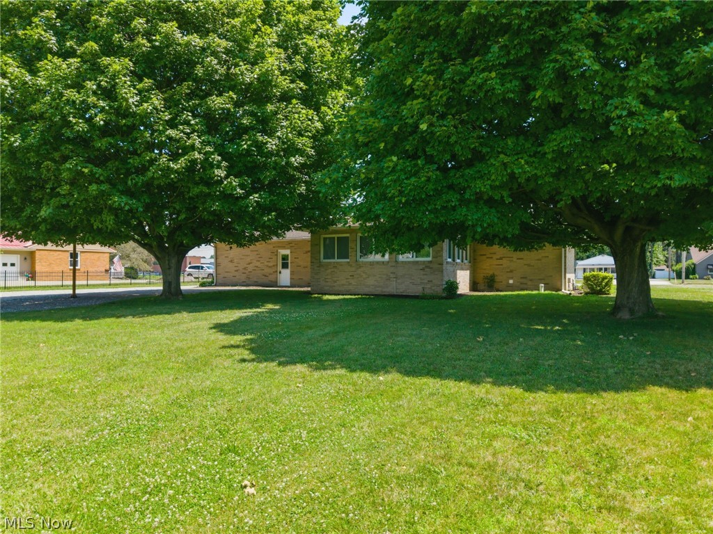 4775 Erie Avenue SW Navarre OH 44662