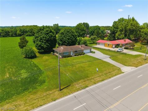 4775 Erie Avenue SW Navarre OH 44662