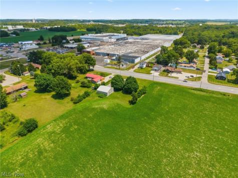 4775 Erie Avenue SW Navarre OH 44662