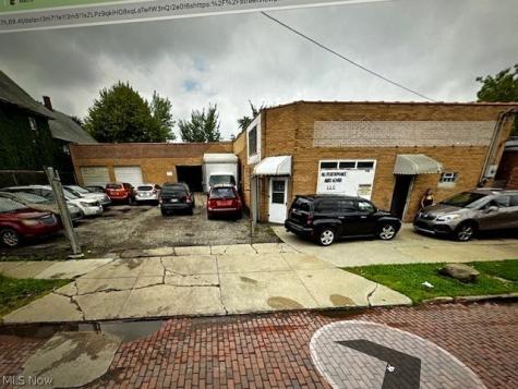 632 E 162nd Street Cleveland OH 44110