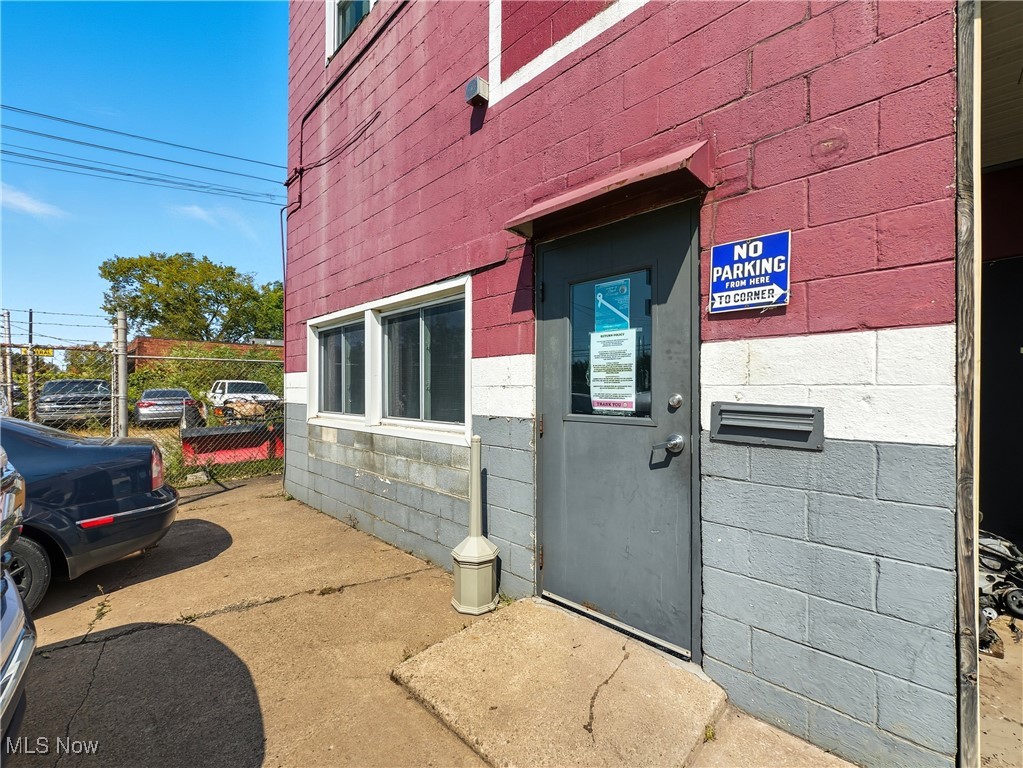 1775 N Main Niles OH 44446
