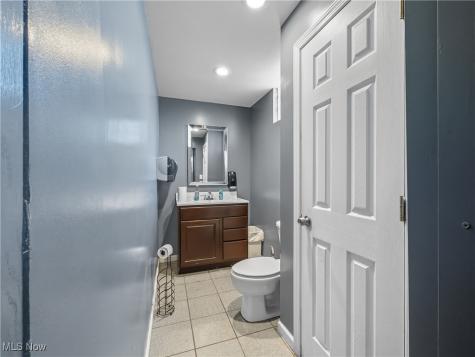 1775 N Main Niles OH 44446