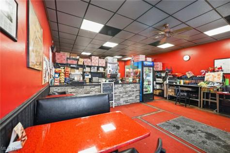 9 S Park Avenue Lisbon OH 44432