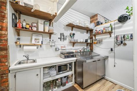 9 S Park Avenue Lisbon OH 44432