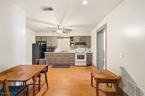 9 S Park Avenue Lisbon OH 44432