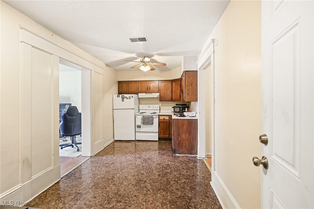 9 S Park Avenue Lisbon OH 44432