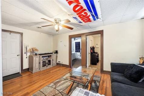 9 S Park Avenue Lisbon OH 44432