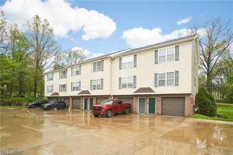 2067 Newberry Street Cuyahoga Falls OH 44221
