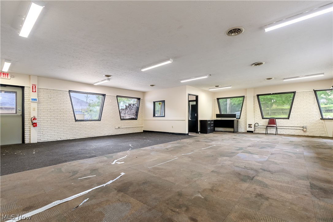 1235 E Tallmadge Avenue Akron OH 44310