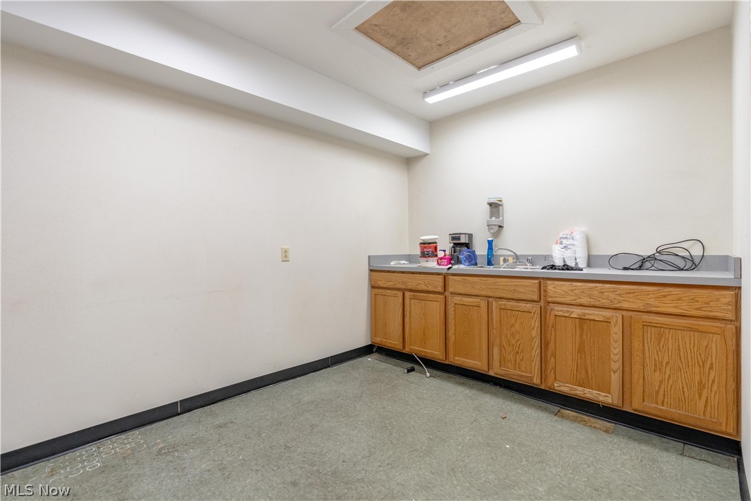 1235 E Tallmadge Avenue Akron OH 44310
