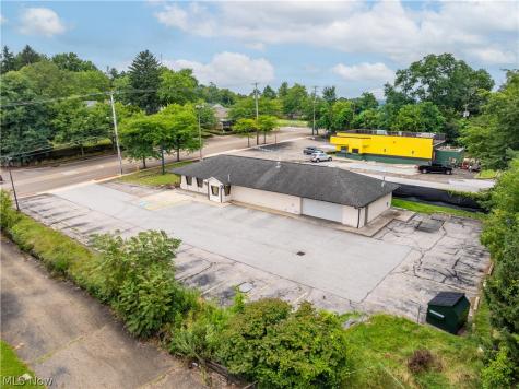 1235 E Tallmadge Avenue Akron OH 44310