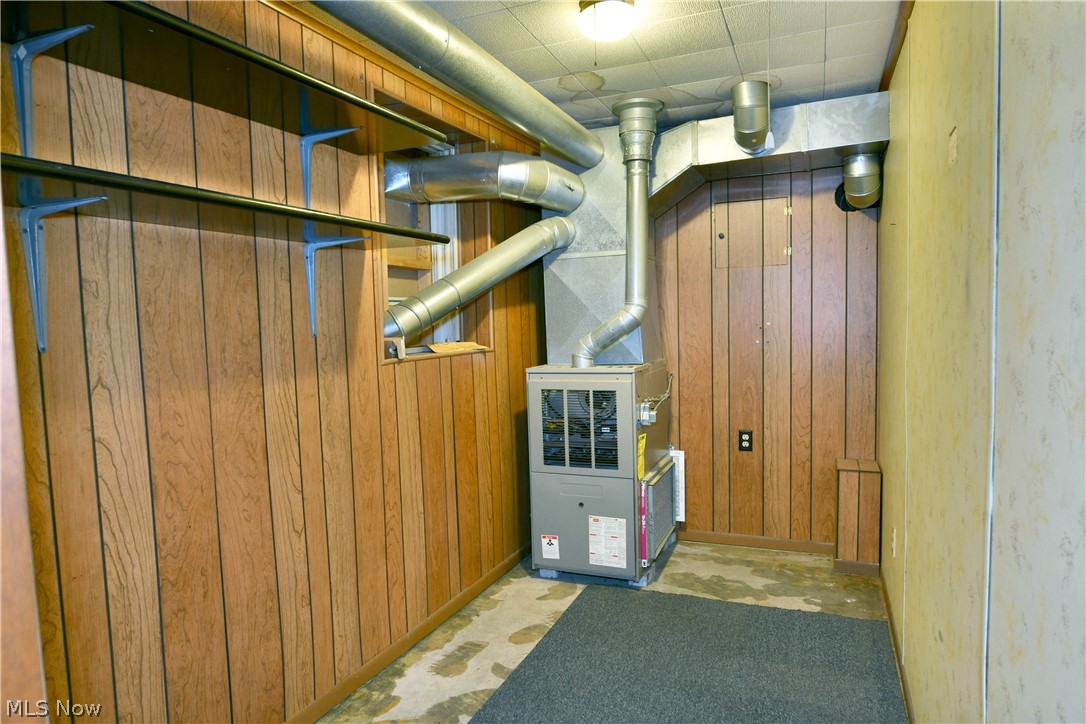 4085 Herner County Line Road Southington OH 44470