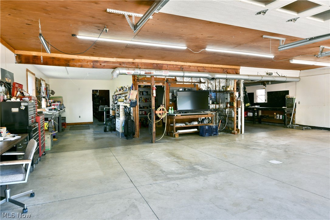 4085 Herner County Line Road Southington OH 44470