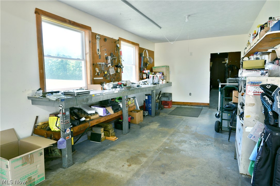 4085 Herner County Line Road Southington OH 44470