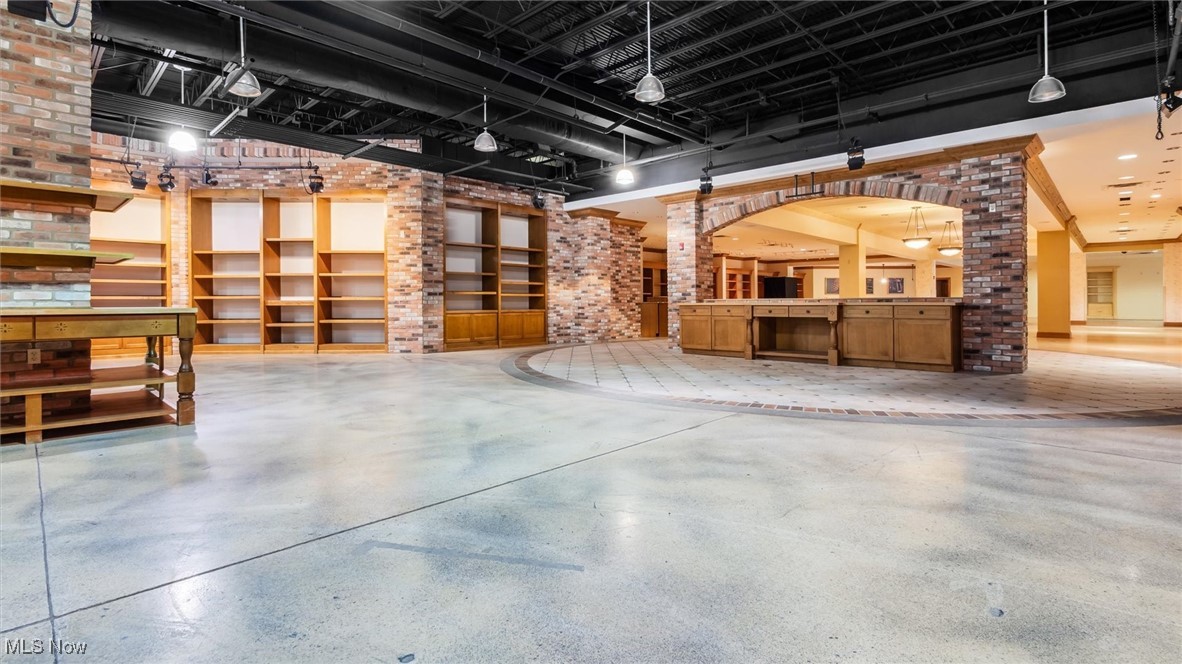 5825 Raiders Road Frazeysburg OH 43822