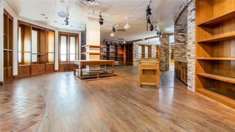 5825 Raiders Road Frazeysburg OH 43822