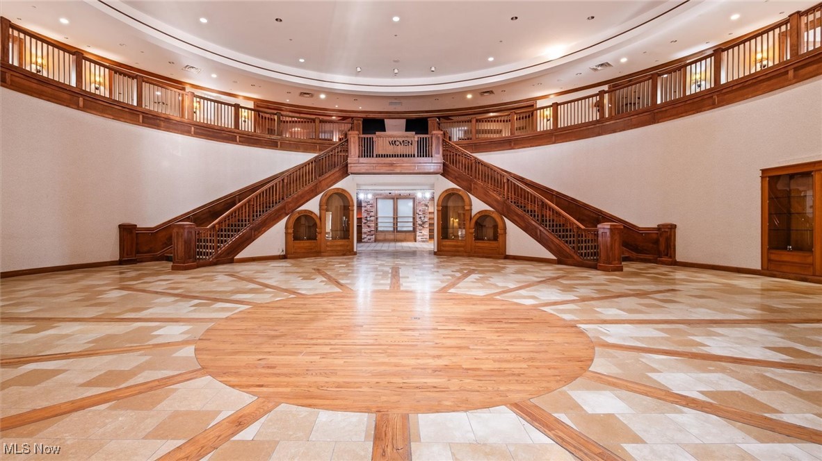 5825 Raiders Road Frazeysburg OH 43822