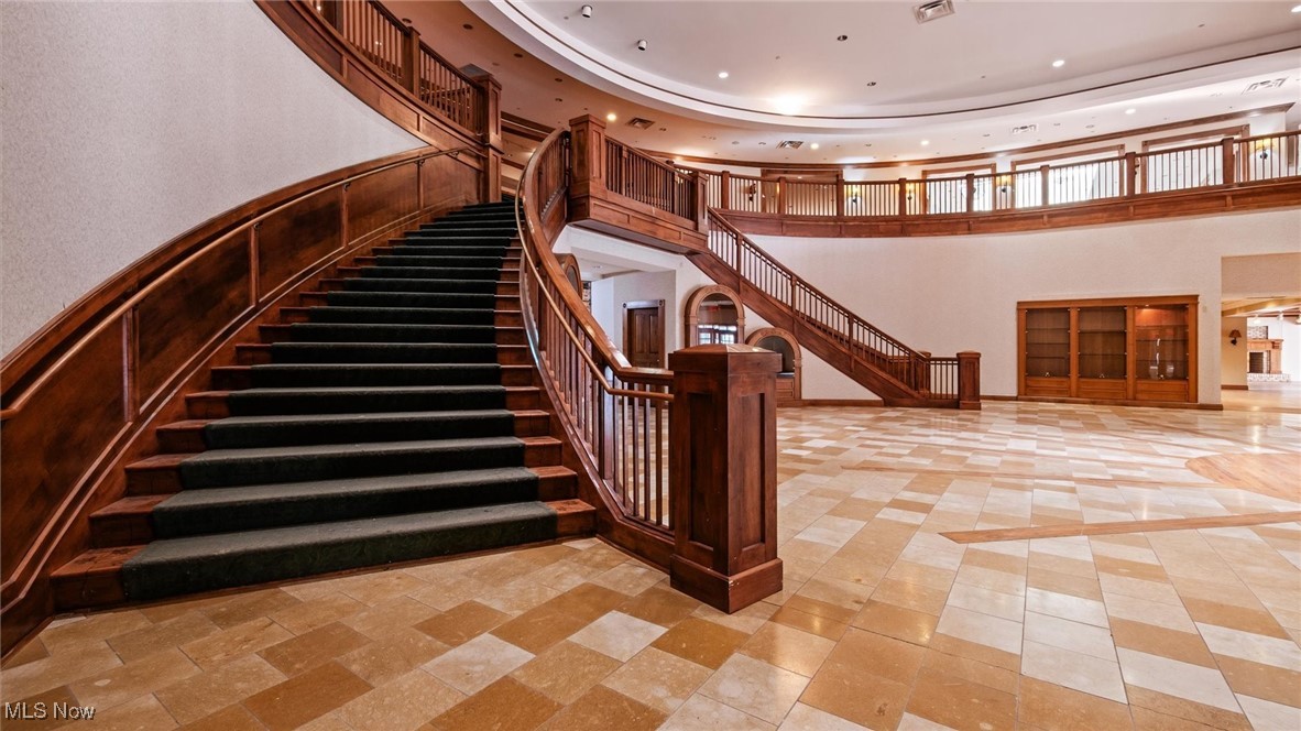 5825 Raiders Road Frazeysburg OH 43822