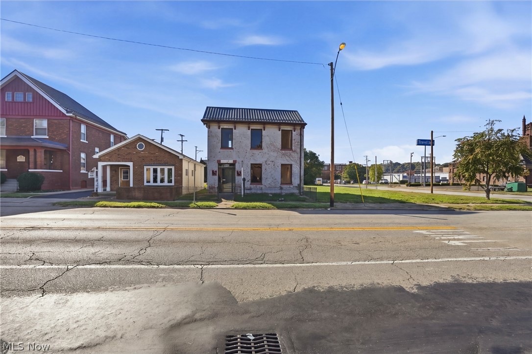 712 Market Street Zanesville OH 43701