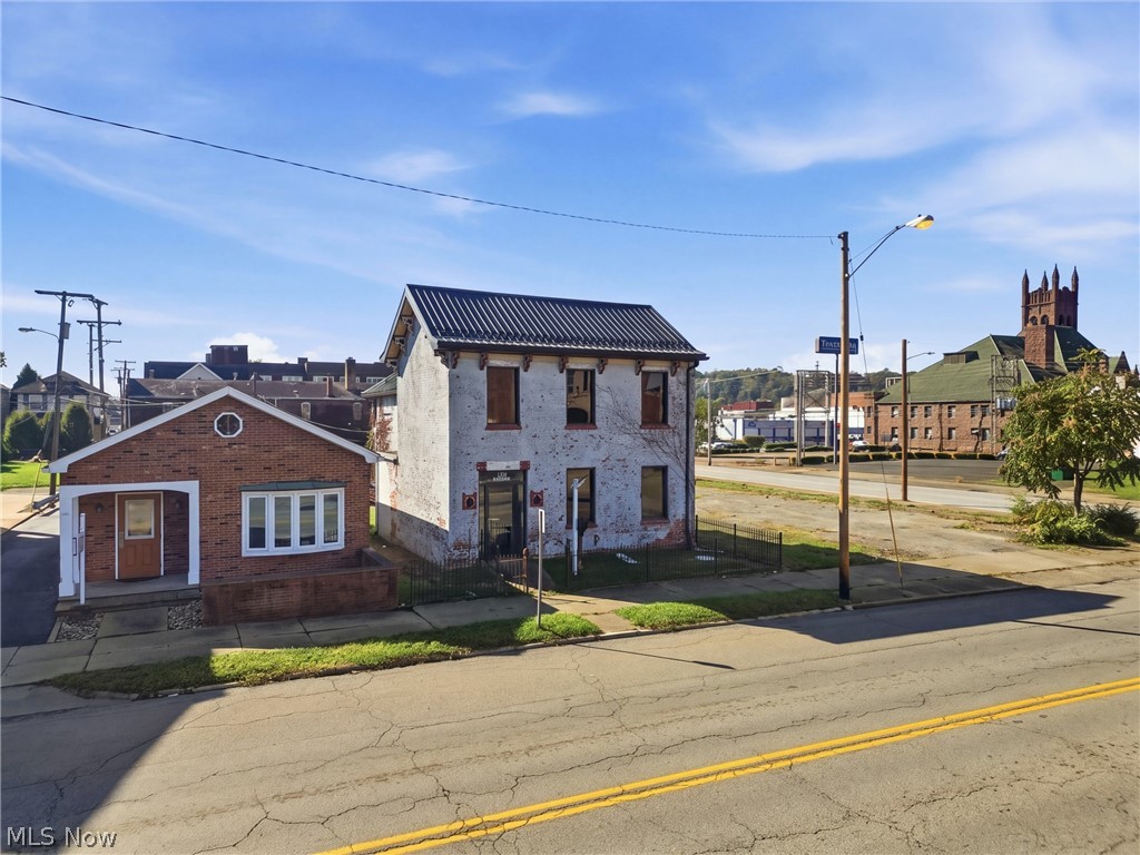 712 Market Street Zanesville OH 43701