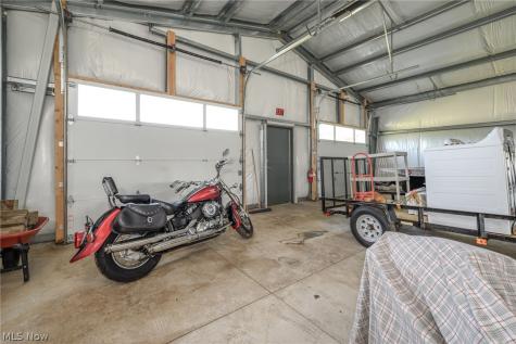 5818 Akron Cleveland Road Hudson OH 44236