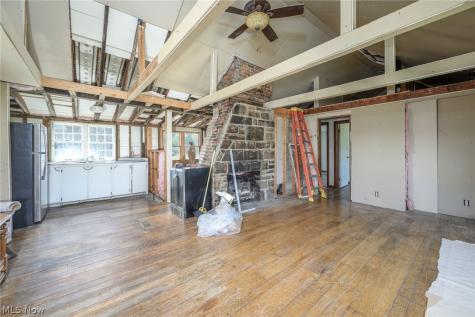 5818 Akron Cleveland Road Hudson OH 44236