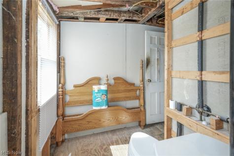 5818 Akron Cleveland Road Hudson OH 44236