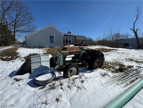 5818 Akron Cleveland Road Hudson OH 44236