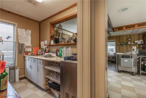 7224 Center Street Mentor OH 44060